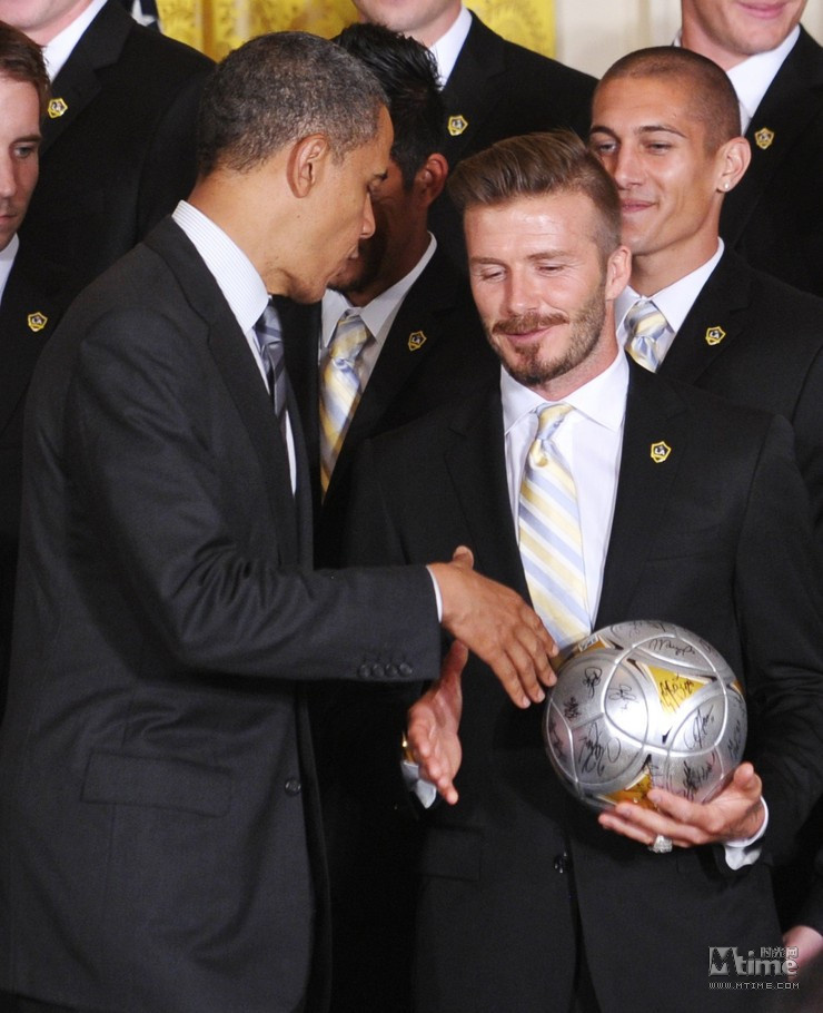 贝克汉姆与队友受奥巴马接见 被总统调侃年纪