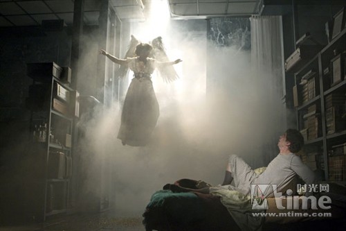 《天使在美国》舞台剧预告 扎克瑞·昆图领衔