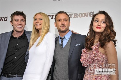 电影《乡谣情缘》首映 莉顿·梅斯特片中献唱