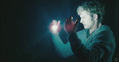 《关键第四号》加长预告 少年超人版《暮色》