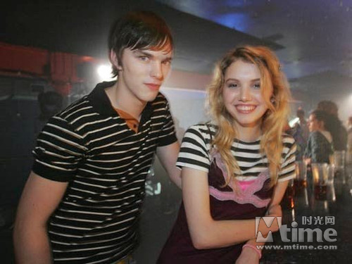 《冰火》第2季再定新<em>演员</em> 皮囊 <em>小仙女</em> 加盟–