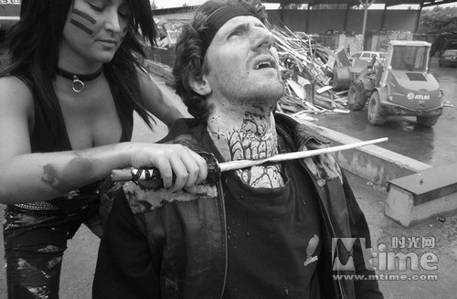 走出好莱坞过万圣节 全球60部恐怖片部部惊心