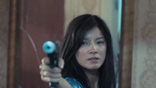 枪炮与玫瑰:电影中荷枪实弹的女人们