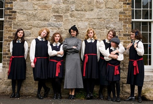 裂缝》:够不够插进一枚手指?+好剧本电影