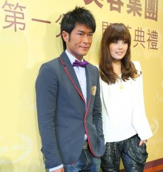 2010年5月21日(香港)莎蔓莉莎美容院剪彩宣传