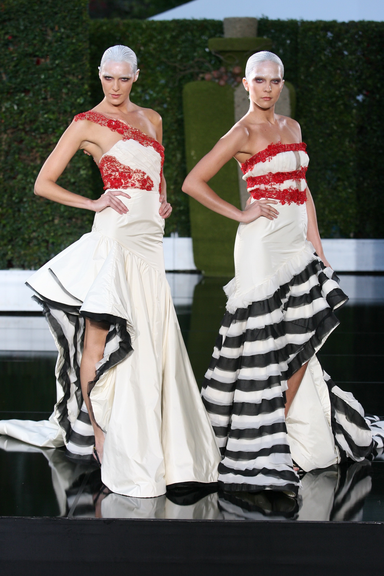 【高清图】爱丽丝梦游仙境洛杉矶服装展 – 《