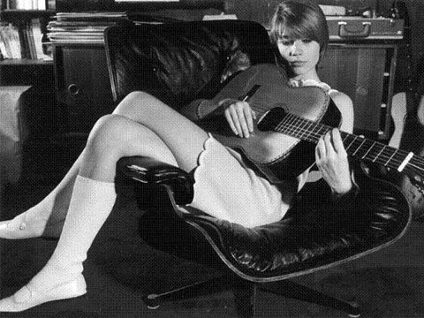 60年代最红的<em>法国香颂</em>francoise hardy:闲适慵懒