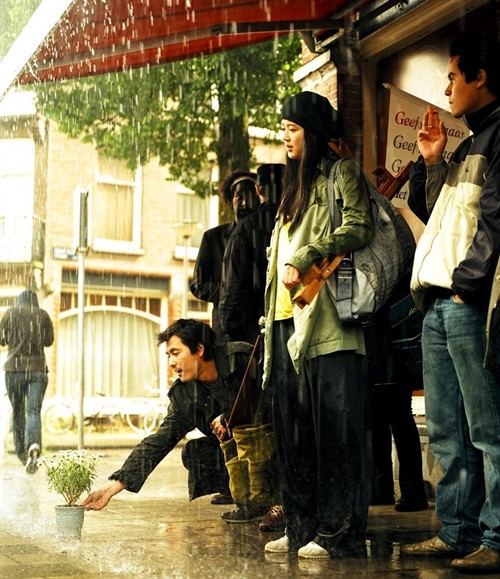 全智贤在《雏菊》中哀婉忧伤的样子令人心碎.