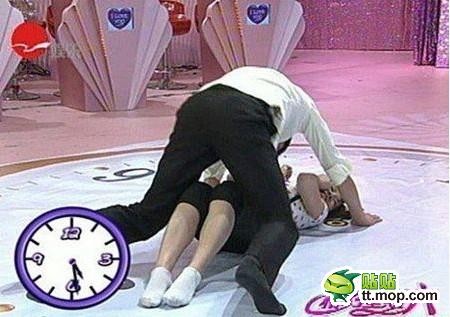 主持人都勃起了