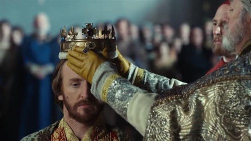 斯蒂芬加冕为英王(剧中时间为1138,史实为1135年)