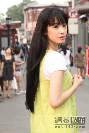 ... 千里 一 觅 清纯 白 灵 的 扮演 者 李 梦 素 颜 写真
