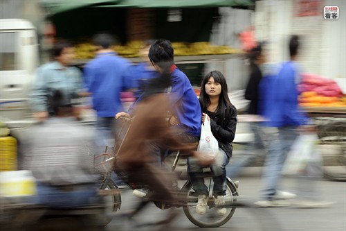 深圳三十年之<em>外来妹</em> 影像中国 <em>电影</em>