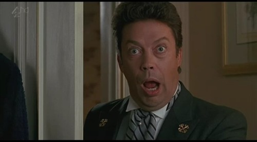 洛基恐怖秀真的是许多年前的了哇。。。