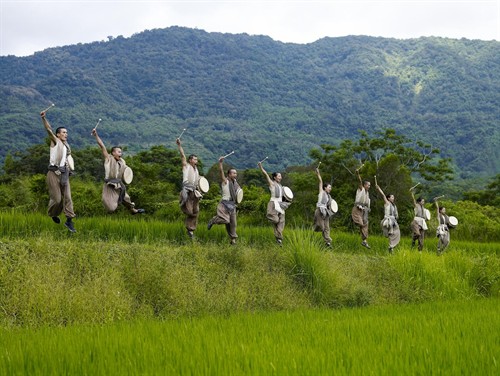 用宁静击响生命--访优人神鼓剧团