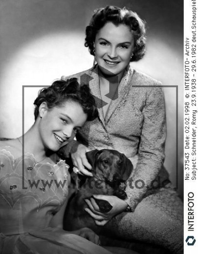 罗密与母亲-马格达?施奈德