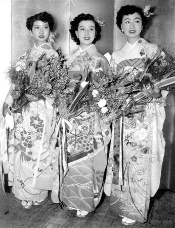 山本富士子 日本天下的<em>美女</em> 基地公民<em>事务所</em> 