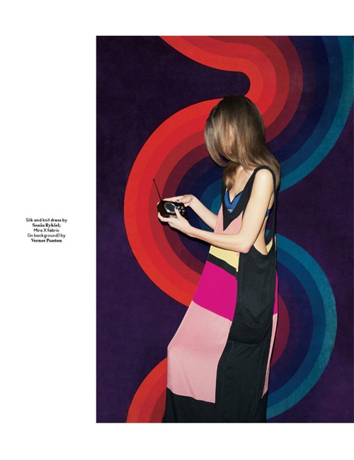 组图:Karlie Kloss AnOther 春夏<em>大片</em> <em>窈窕淑女</em>气