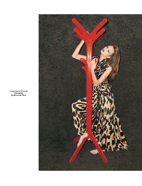 组图:Karlie Kloss AnOther 春夏<em>大片</em> <em>窈窕淑女</em>气