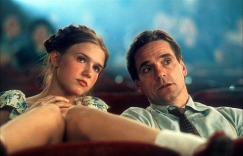 一枝梨花压海棠 爱小说.爱电影联盟 电影