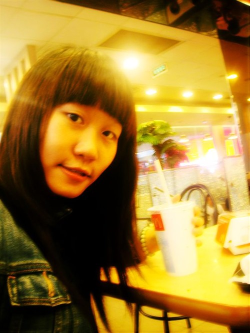 噢耶耶耶耶 <em>刚剪完头发</em> 出来爆图诺。 时光·G