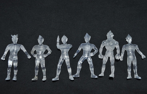 限量版水晶奥特曼!快来抢拉!