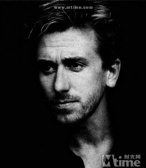 求各种欧美男星性感胡子照,胡子控啊!