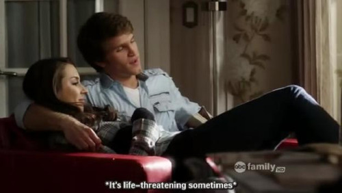 【PLL】秘密<em>谎言</em>实属浮云,<em>短信</em>A和俊男美女才