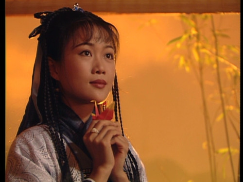 扒一下tvb古装《<em>圆月弯刀</em>》里两位<em>女主</em>梁小冰