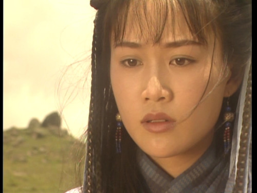 《<em>圆月弯刀</em>》里两位<em>女主</em>梁小冰