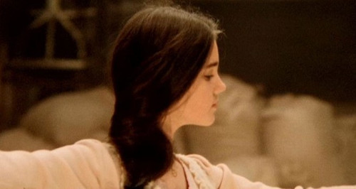 珍妮弗康纳利《<em>美国往事</em>》中侧面很美的说!