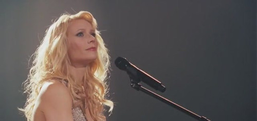 请用心眼看待别人--评《庸人哈尔》