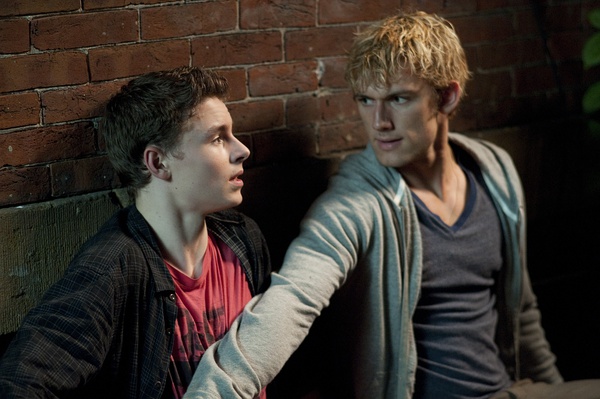 《关键第四号》:照单翻炒