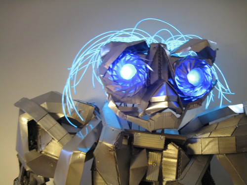 实拍超牛折纸达人,制作的《变形金刚3》中炫酷