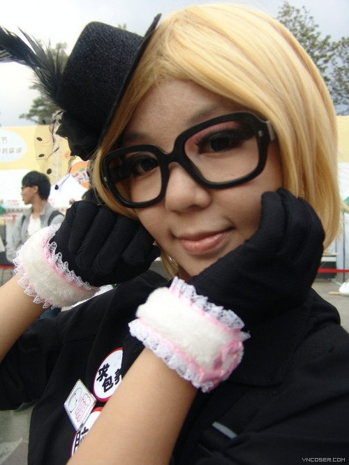 2011昆明漫展上的COSPLAY(图)