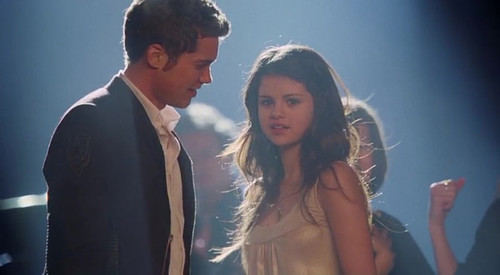 《灰姑娘的歌舞情缘》舞动奇迹 中国电影 电影