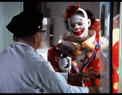 笑面下的隐忍——说一说我看过的电影电影中的《小丑》