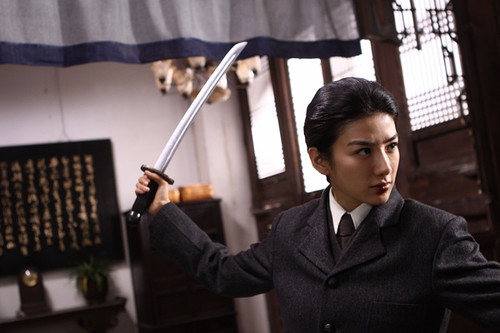 《<em>竞雄女侠秋瑾</em>》:老港们一息尚存 – 《<em>竞雄女</em>