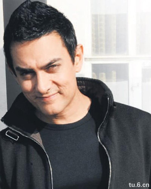 大家觉不觉得阿姆和阿米尔汗长的有点像啊,俺