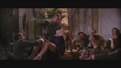 黑皮书 Zwartboek (2006) – 《黑皮书》影评