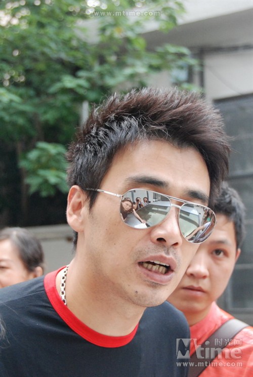 柳云龙 人物照片