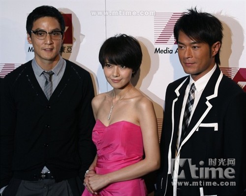 香港喜剧,<em>爱情片</em>《<em>单身男女</em>Don't Go Breaking