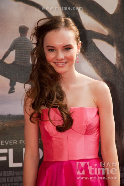 玛德琳·卡罗尔 madeline carroll 生活照 #13