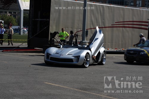 《变形金刚3》爆出剧情梗概 海量片场照曝光–