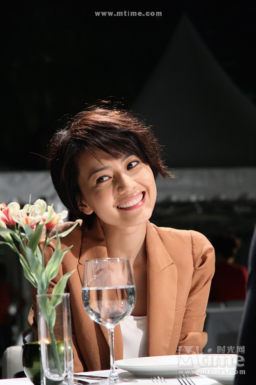 香港喜剧,<em>爱情片</em>《单身<em>男女</em>Don't Go Breaking