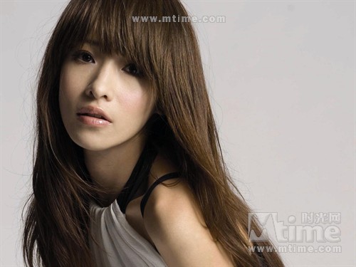 萧亚轩人物照片