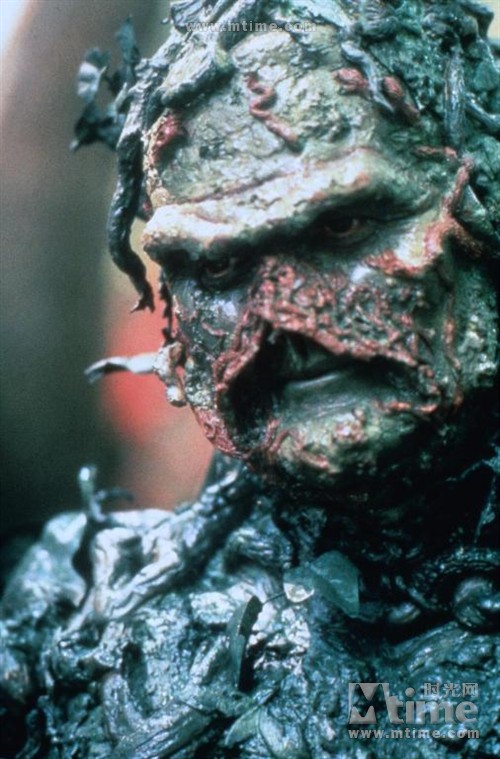 沼泽异形2the return of swamp thing(1989)剧照 #05