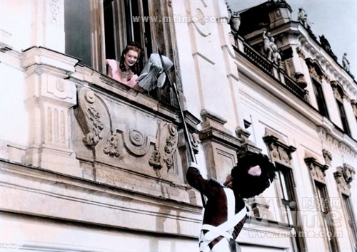 <em>一个女王的少女时代</em> 剧照 #17