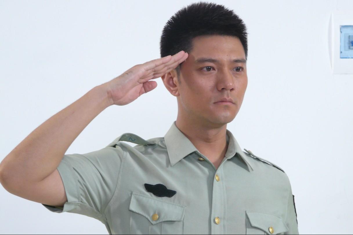 火中凤凰海报