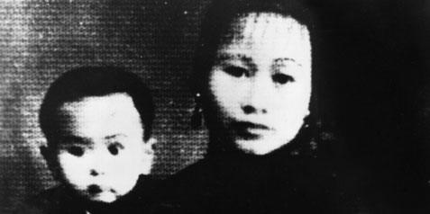 缝纫女人海报