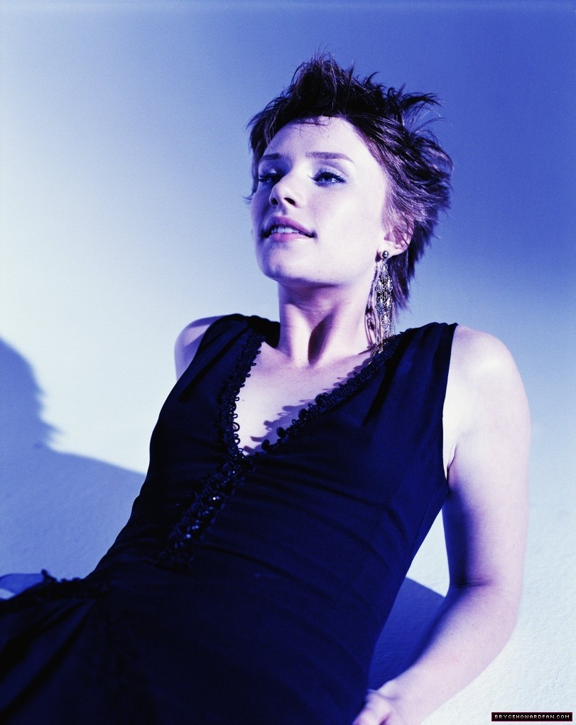 布莱丝·达拉斯·霍华德 写真 - mtime时光网